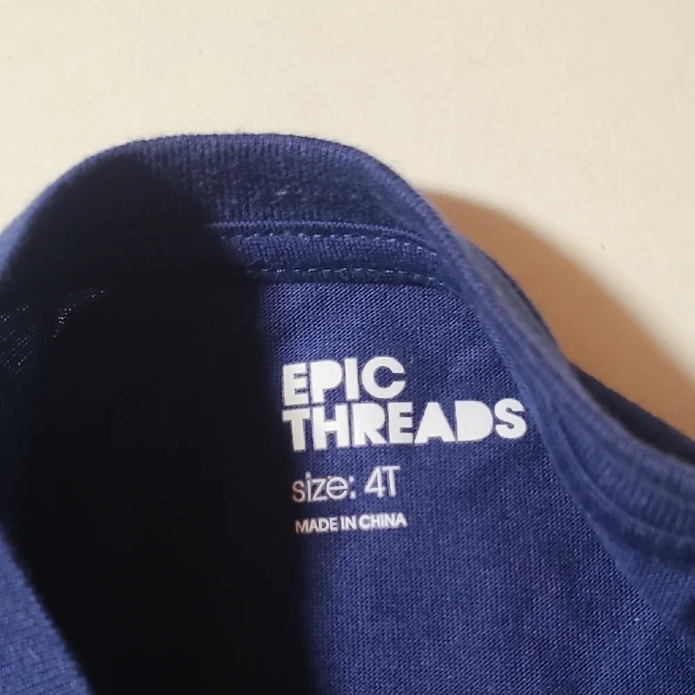Epic Threads Navy Polar Bear Long Sleeve Tee NWT Size 4/4T